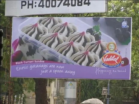 Black Currant Sundae