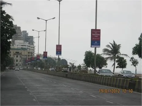 Pole kiosk