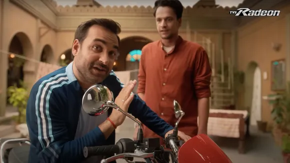 Pankaj Tripathi highlights new TVS Radeon’s features in latest campaign by Lowe Lintas