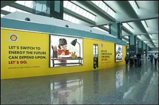 JCDecaux creates a high impact wall wrap at BIAL for Shell