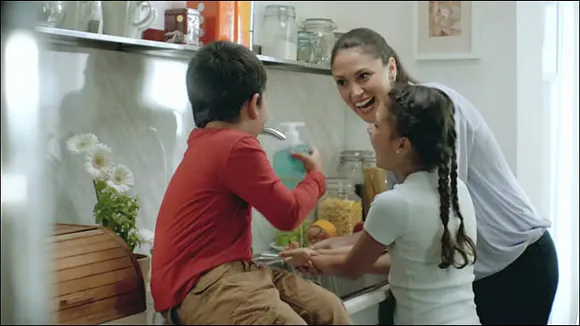 afaqs! Creative Showcase: Godrej Protekt: It's fun to wash hands