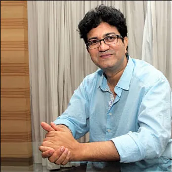 Prasoon Joshi - Happy at Home
