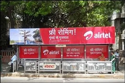 Airtel goes outdoor to promote free calls on roaming offer