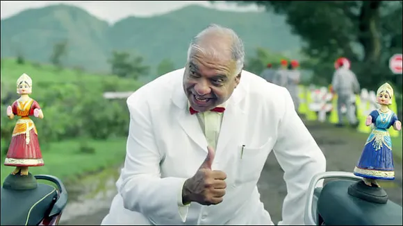 Ogilvy takes Gulabo and Paro on a jolly good ride in the new ad for Bajaj Platina ComforTec