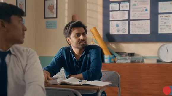 Kota Factory's Jeetu Bhaiya stars in Oswaal Books new campaign 