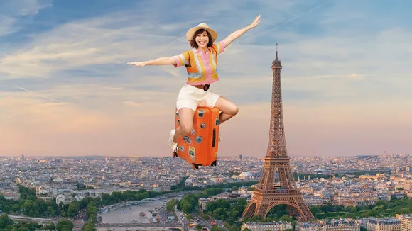 ‘Happy Travellers’