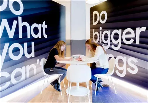 Samsung is planning to outsmart Apple’s Genius Bar 
