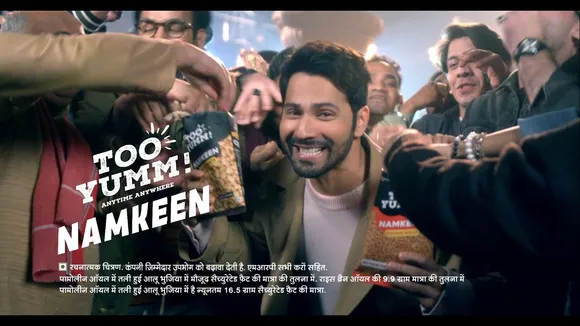 Too Yumm announces Varun Dhawan as Brand Ambassador for their New Indian Namkeen Range