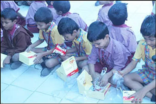 Kellogg gifts breakfasts to children
