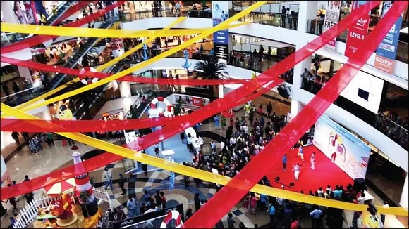 E-commerce vs Shopping Malls