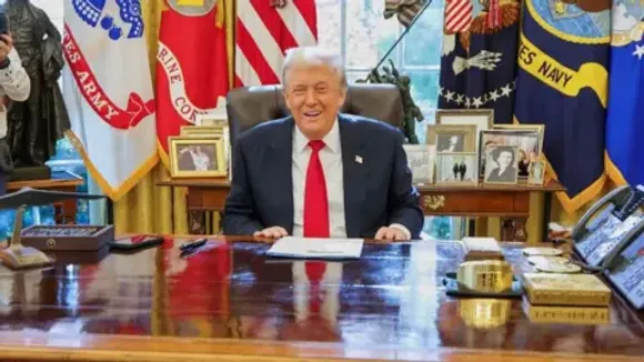 AP President Donald Trump, smiles during his meeting with Syria's President Ahmad al-Sharaa, at the White House in Washington, Monday, Nov. 10, 2025