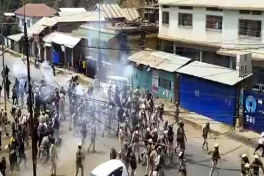 বিক্ষোভ কর্মসূচিতে রণক্ষেত্র মণিপুর, নিরাপত্তা কর্মী সহ আহত একাধিক