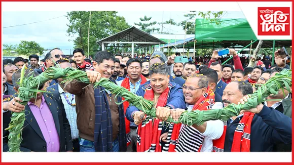 জোনাই আৰু মাজুলীত নদীৰ মথাউৰি নিৰ্মাণৰ শুভাৰম্ভ মন্ত্ৰী পীযুষ হাজৰীকাৰ