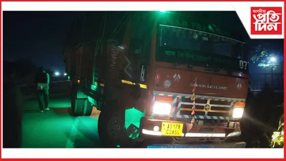 কলিয়াবৰত শোকাবহ পথ দুৰ্ঘটনাত ৩ শ্ৰমিক নিহতঃ ১৫ জন গুৰুতৰভাৱে আহত