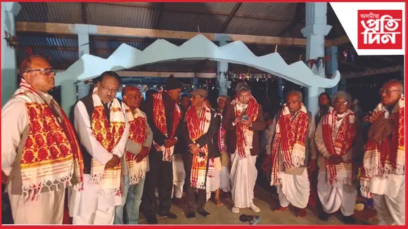 কঠীয়াতলীৰ ঐতিহাসিক শ্ৰীশ্ৰী বামুণী গোসাঁই থান প্ৰাংগনত ভাওনা প্ৰদৰ্শন