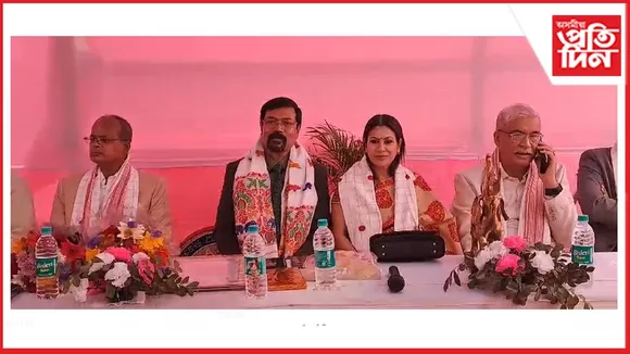 তেজপুৰত শোণিতপুৰৰ বন প্ৰাধিকাৰী নৃপেন্দ্ৰ নাথ কলিতাক বিদায় সম্বৰ্ধনা 