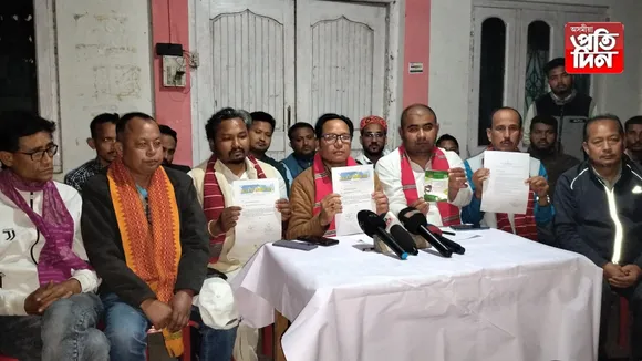 ঢকুৱাখনা.