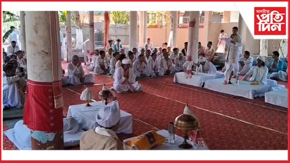 বটদ্ৰৱা নৰোৱা সত্ৰৰ সত্ৰাধিকাৰ নিৰ্মালি প্ৰদান আনুষ্ঠান সম্পন্ন...