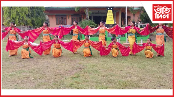 বড়ো জনসাধাৰণলৈ ABSU ৰ আহ্বানঃ ব'হাগৰ প্ৰথম সাতদিনত পৰিধান কৰক পৰম্পৰাগত সাজ-পাৰ 