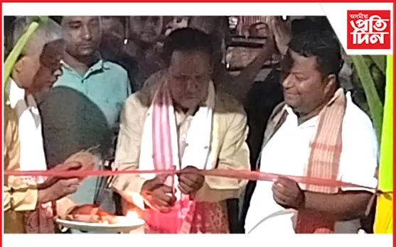 ঢকুৱাখনা কেন্দ্ৰীয় বিহুৰ কাৰ্য্যালয়ৰ দ্বাৰ উন্মোচন