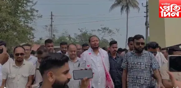 মনোনয়ন পত্ৰ দাখিল