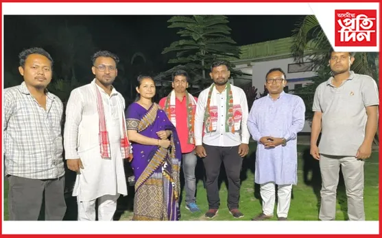 কংগ্রেছ দলত যোগদান
