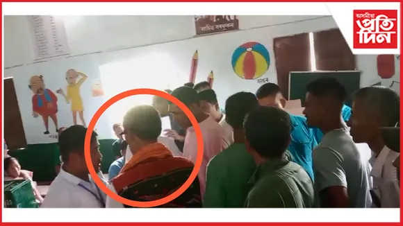 গেৰুৱা দলৰ সমৰ্থিত প্ৰাৰ্থী বিজেশ পেগুৰ তাণ্ডৱঃ ঢকুৱাখনাত আধাতে বন্ধ হ'ল ভোট গ্ৰহণ প্ৰক্ৰিয়া