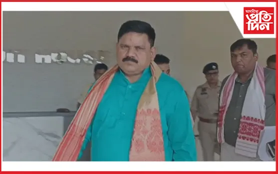 বিশ্বনাথত উপস্থিত কেন্দ্ৰীয় কয়লা আৰু খনি বিভাগৰ ৰাজ্যিক মন্ত্ৰী সতীশ চন্দ্ৰ ডুবে