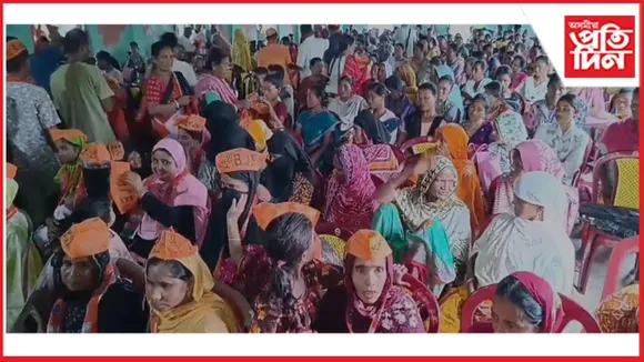 শতাধিক সংখ্যালঘূ পুৰুষ-মহিলাই পিন্ধিলে গেৰুৱা বসন