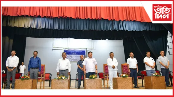কোকৰাঝাৰত ৪২০ জন ভিচিডিচি সচিবক নিযুক্তি পত্ৰ প্ৰদানঃ ২৬ খন চৰকাৰী বাহনো বিতৰণ