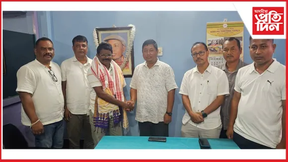 সংগীবিহীন হাগ্ৰামা, শীৰ্ষ নেতৃত্বৰ পাছত এতিয়া সাধাৰণ কৰ্মী...