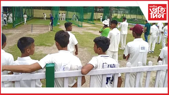 এক্সপ'জাৰ মেচৰ বাবে অসমৰ দুটা জুনিয়ৰ ক্ৰিকেট দল ভডোদৰালৈ...