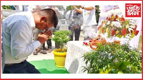 জুবিন গাৰ্গলৈ এবছুৰ শ্ৰদ্ধাঞ্জলিঃ জাতি, জনগোষ্ঠীক আগুৱাই নিয়াত জুবিনৰ ভূমিকাক সোঁৱৰণ