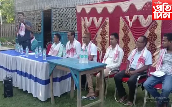 মানকাচৰৰ ঝাউডাঙাত আলু খেতি কৰা কৃষকৰে পেপছিকোৰ মত বিনিময়...