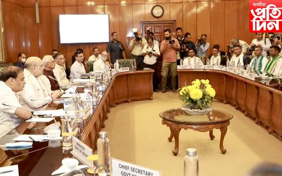 ৮ আদিবাসী বিদ্ৰোহী গোটৰ সৈতে দিল্লীত অমিত শ্বাহ, হিমন্ত বিশ্ব শৰ্মাৰ উপস্থিতিত শান্তি চুক্তি সম্পন্ন...