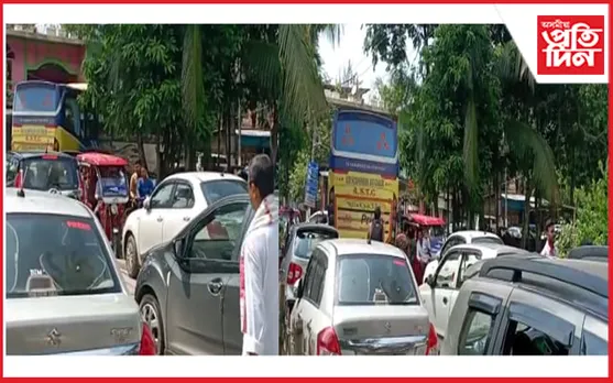 বটদ্ৰৱা থান সংযোগী শলগুৰি সত্ৰ পথত তীব্ৰ যান-জঁট...