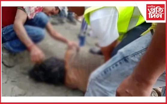 গুৱাহাটীত দেৱী বিসৰ্জনৰ সময়ত অথন্তৰঃ ব্ৰহ্মপুত্ৰত পিছলি পৰিল মহিলা...