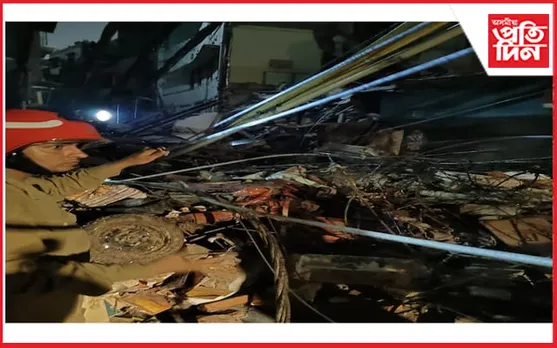 অট্টালিকা খহি শিশুসহ ৩ জনৰ আৰু পুখুৰীৰ পানীত ডুবি ৬ টি শিশুৰ মৃত্যু...