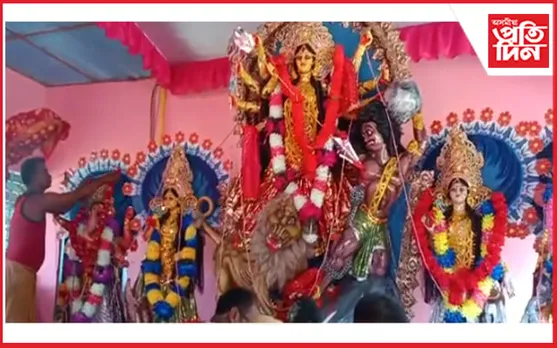 পূজাৰীৰ মন্ত্রোচ্চাৰণেৰে মুখৰিত মথুৰাপুৰ...