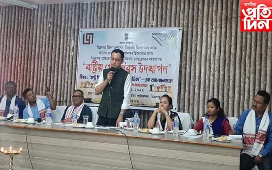 বিশ্ব সাংবাদিকতাৰ লগত সমানে খোজ দিবলৈ হ'লে দৌৰিব লাগিবঃ ড০ শশী কান্ত শইকীয়া...