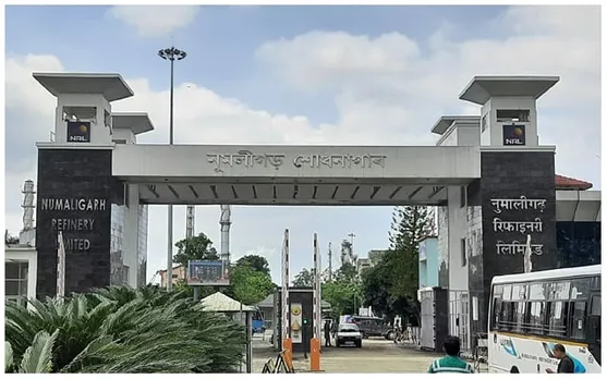নুমলীগড় শোধনাগাৰ মাৰ্কেটিং টাৰ্মিনেলত ট্ৰাকৰ চেপাত শ্ৰমিকৰ মৃত্যু...