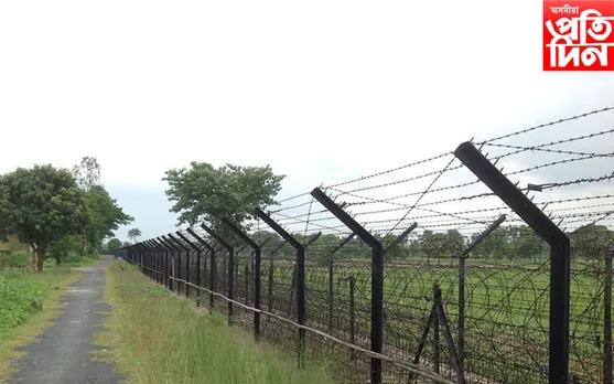 ভাৰত-বাংলাদেশ সীমান্তত কাঁটা তাঁৰৰ ওপৰেৰে চোৰাং গৰুৰ চালানঃ ব্যৰ্থ প্ৰশাসন...