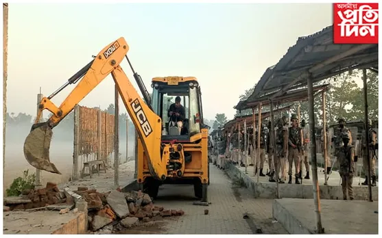 বটদ্ৰৱা বেদখলকাৰীৰ উচ্ছেদ অভিযান আৰম্ভ