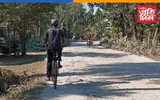 পিঠাগুৰি চাৰিআলি সংযোগী পথৰ দুৰৱস্থাত অতিষ্ঠ ৰাইজ...