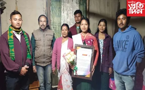 নেট পৰীক্ষাত সফলতাৰে উত্তীৰ্ণ উৰিয়ামঘাটৰ সান্তনা বৰাক সম্বৰ্ধনা...