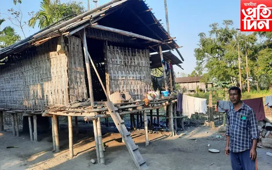 ঢকুৱাখনাত চৰকাৰী আৱাসৰ নামত ভেকোঁভাওনা, দৰিদ্ৰৰ সলনি ধনবন্তই লাভ কৰিছে ঘৰ...