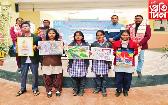 প্ৰধানমন্ত্ৰীৰ সংগঠনৰ উদ্যোগত থিতাতে ছবি অঁকা প্ৰতিযোগিতাত প্ৰথম স্থান দখল শ্ৰুতি কলিতাৰ...