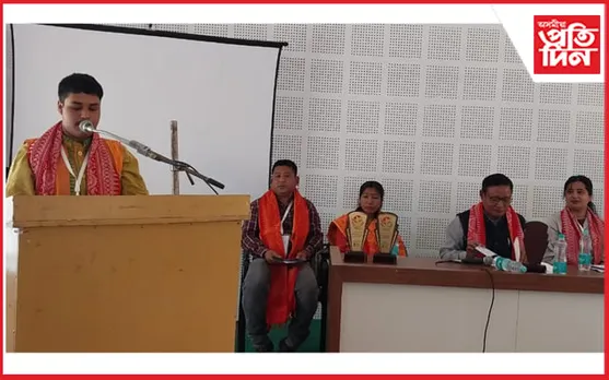 কোকৰাঝাৰৰ সাহিত্য উৎসৱৰ দ্বিতীয় দিনা উচৱমুখৰ পৰিবেশ...