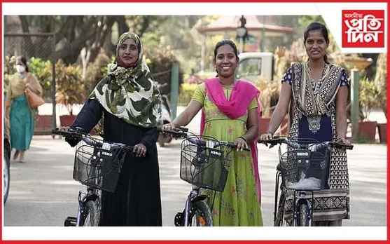 ৪৫০ মহিলা শ্ৰমিকলৈ বাইচাইকেল প্ৰদান গ্ৰীণপীচ ইণ্ডিয়াৰ