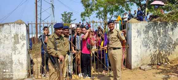 ভাণ্ডাৰী সমষ্টিৰ বাঘটি ভোটগ্ৰহণ কেন্দ্ৰত  প্ৰৱেশত বাধা বিজেপি সমৰ্থকক